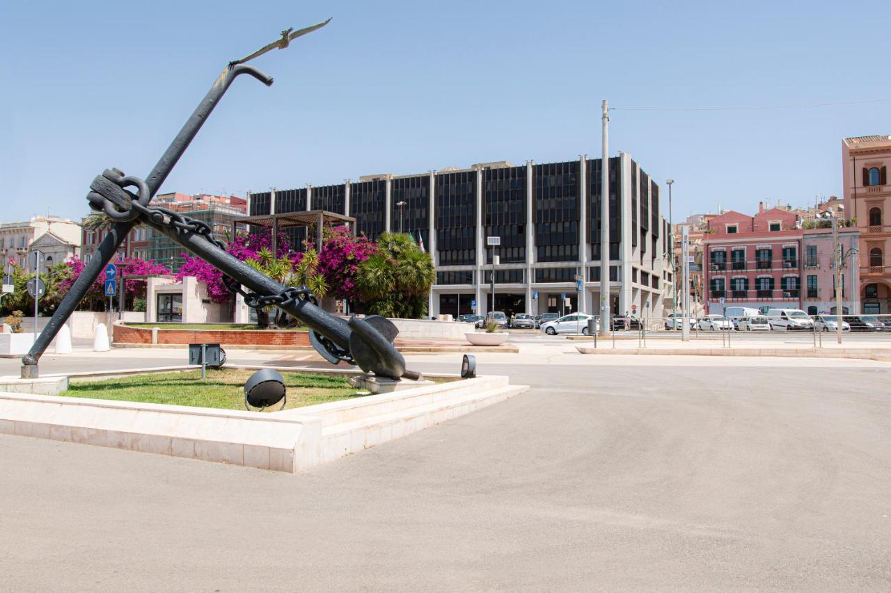 Right House Sur Le Port - Harbour View Διαμέρισμα Κάλιαρι Εξωτερικό φωτογραφία