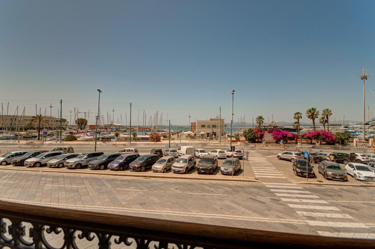 Right House Sur Le Port - Harbour View Διαμέρισμα Κάλιαρι Εξωτερικό φωτογραφία